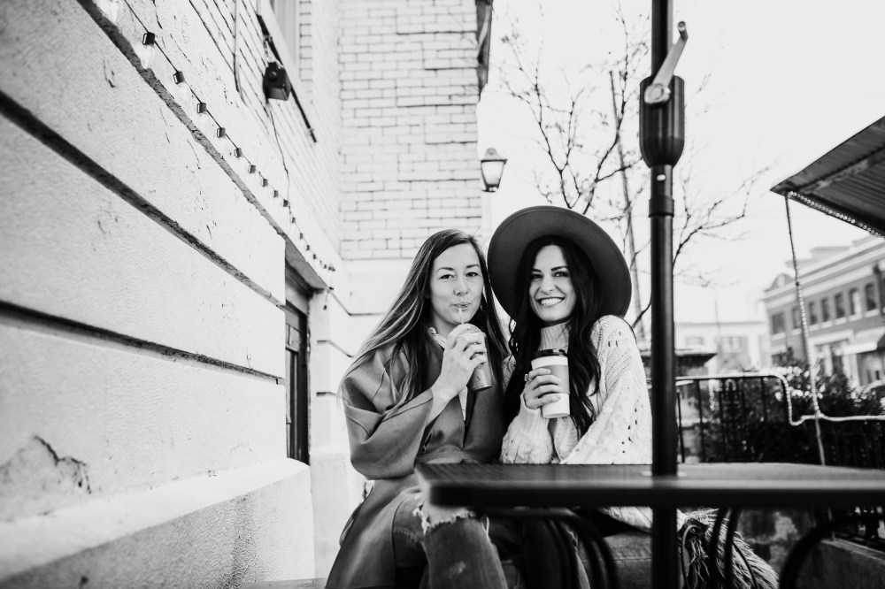 kayla kohn, family photography, olathe kansas, lawrence, newborn photographer family photography lawrence ks, family pictures lawrence ks, lawrence kansas, photographer, kayla kohn, kayla kohn photography, maternity photos, lifestyle photographer, newborn photography , newborn photographer, baldwin city kansas, photographers in lawrence kansas, Best photographers in kansas, best lawrence photographer, KS, midwest blogger, kansas blogger, influencer